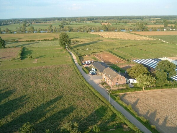 B&B Langs de Maas, Natuur en rust aan de rand van Onze wijk