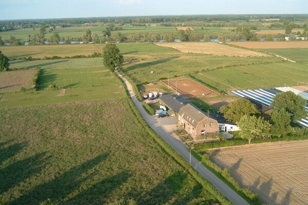 B&B Langs de Maas, Natuur en rust aan de rand van Onze wijk